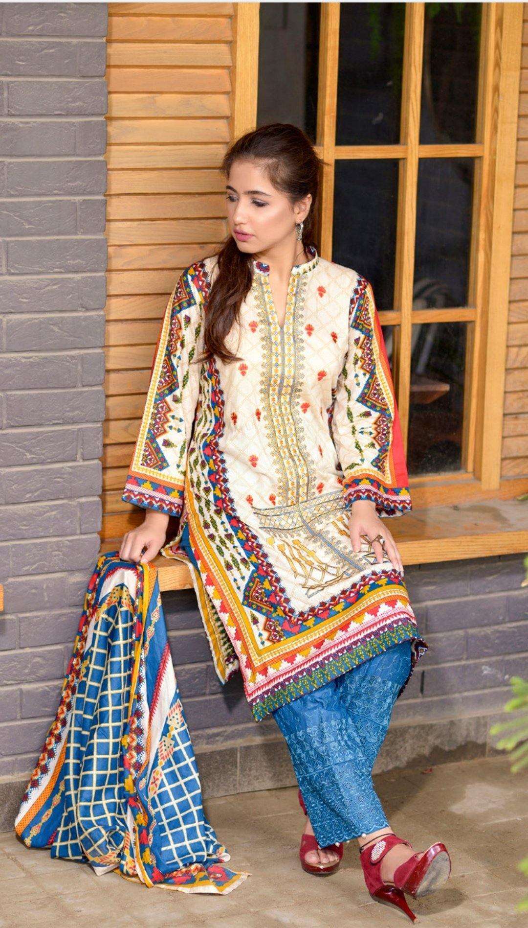 img_bin_saeed_chiknakari_lawn_collection_awwal_boutique