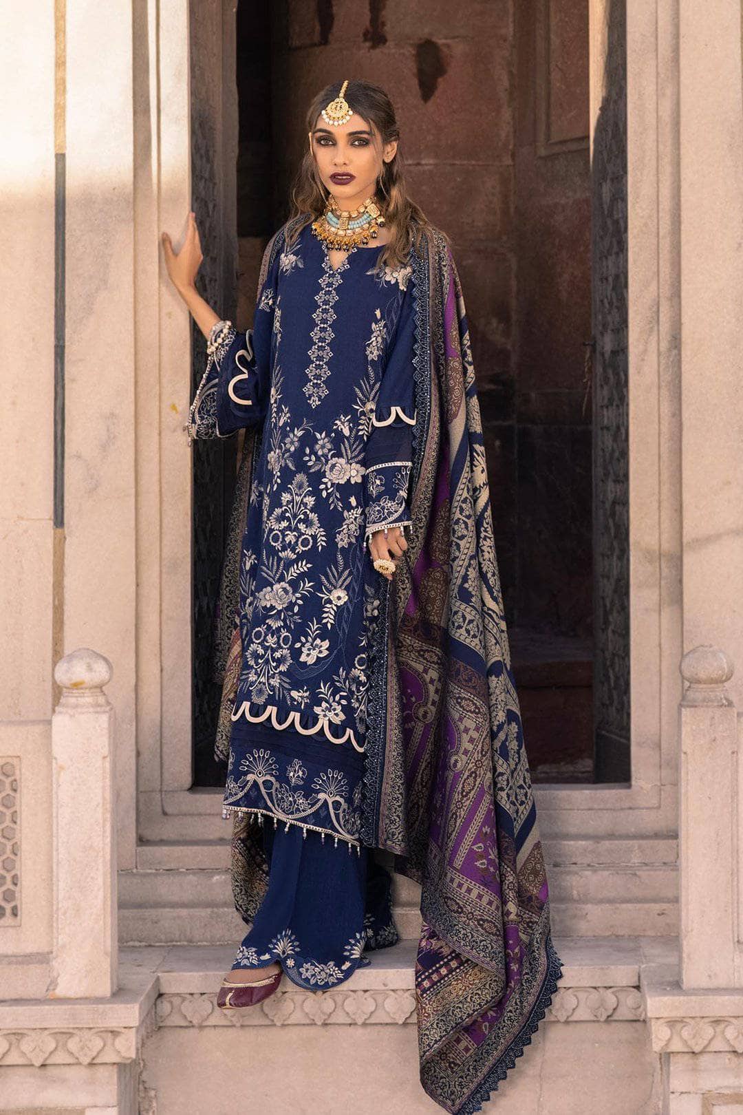 img_nureh_exclusive_shawl_collection_awwal_boutique