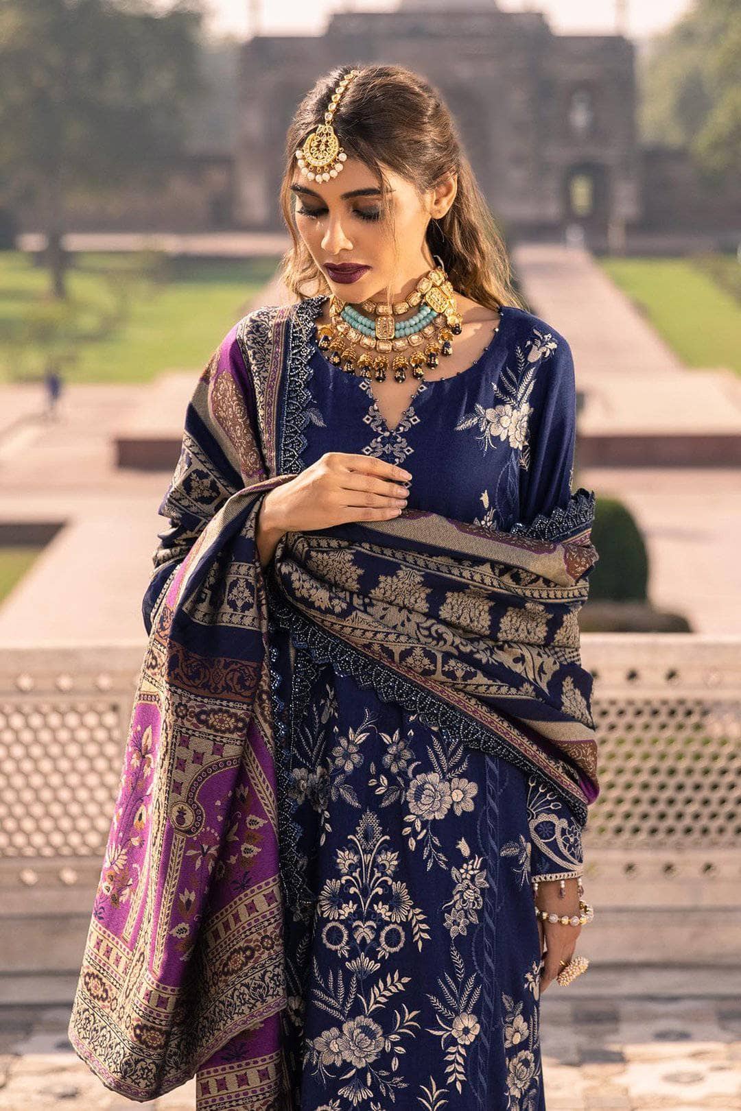 img_nureh_exclusive_shawl_collection_awwal_boutique