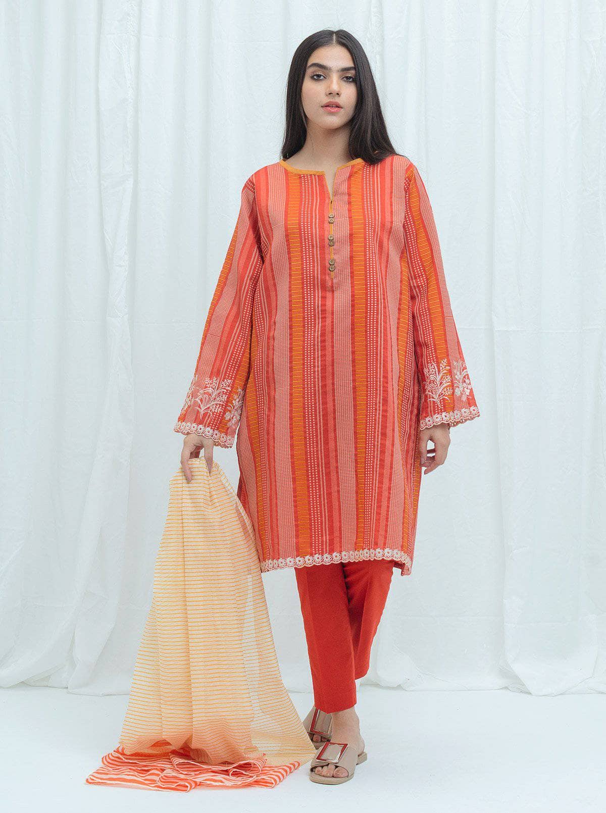 img_beechtree_lawn_2021_awwal_boutique