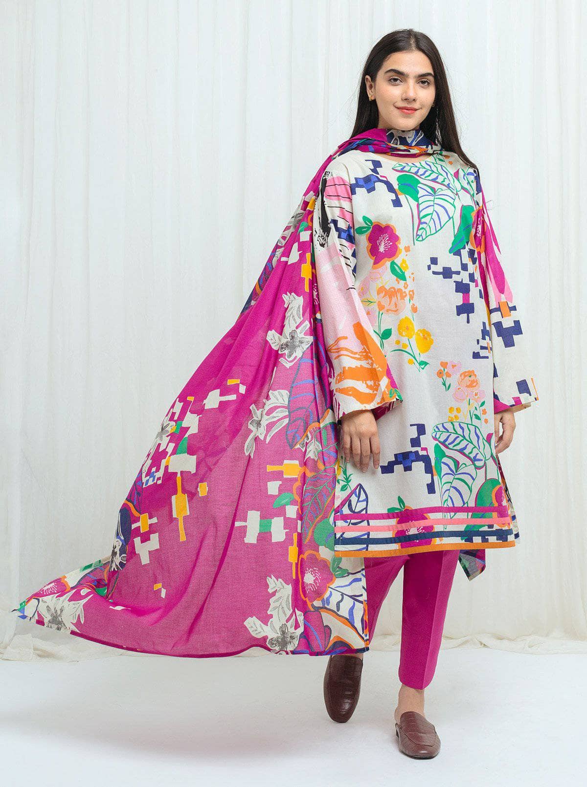 img_beechtree_lawn_2021_awwal_boutique