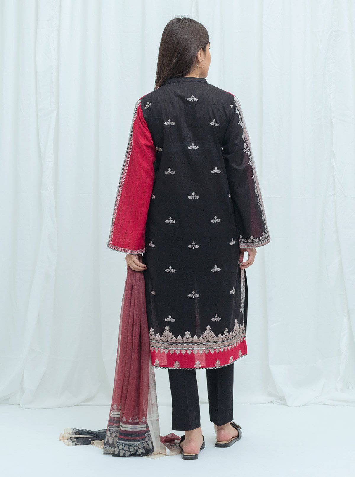 img_beechtree_lawn_2021_awwal_boutique