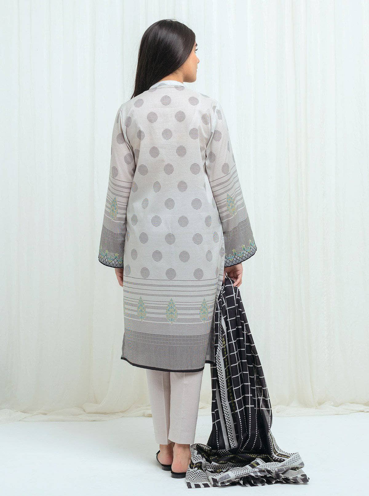 img_beechtree_lawn_2021_awwal_boutique