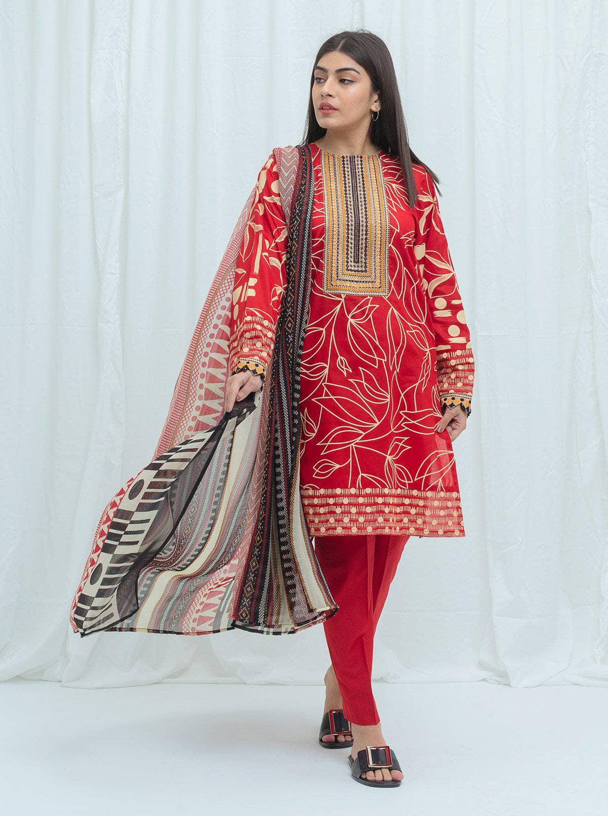 img_beechtree_lawn_2021_awwal_boutique