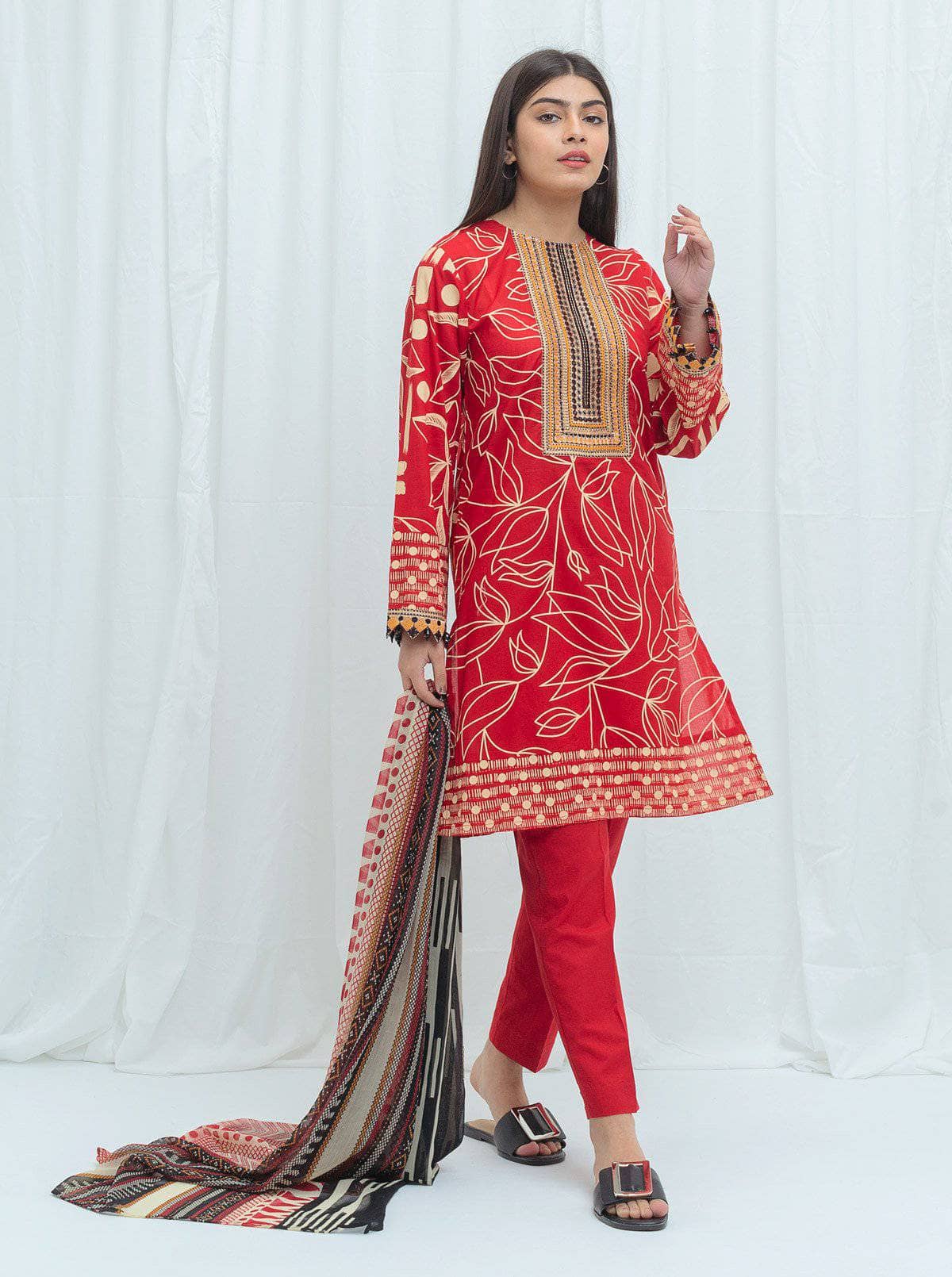 img_beechtree_lawn_2021_awwal_boutique