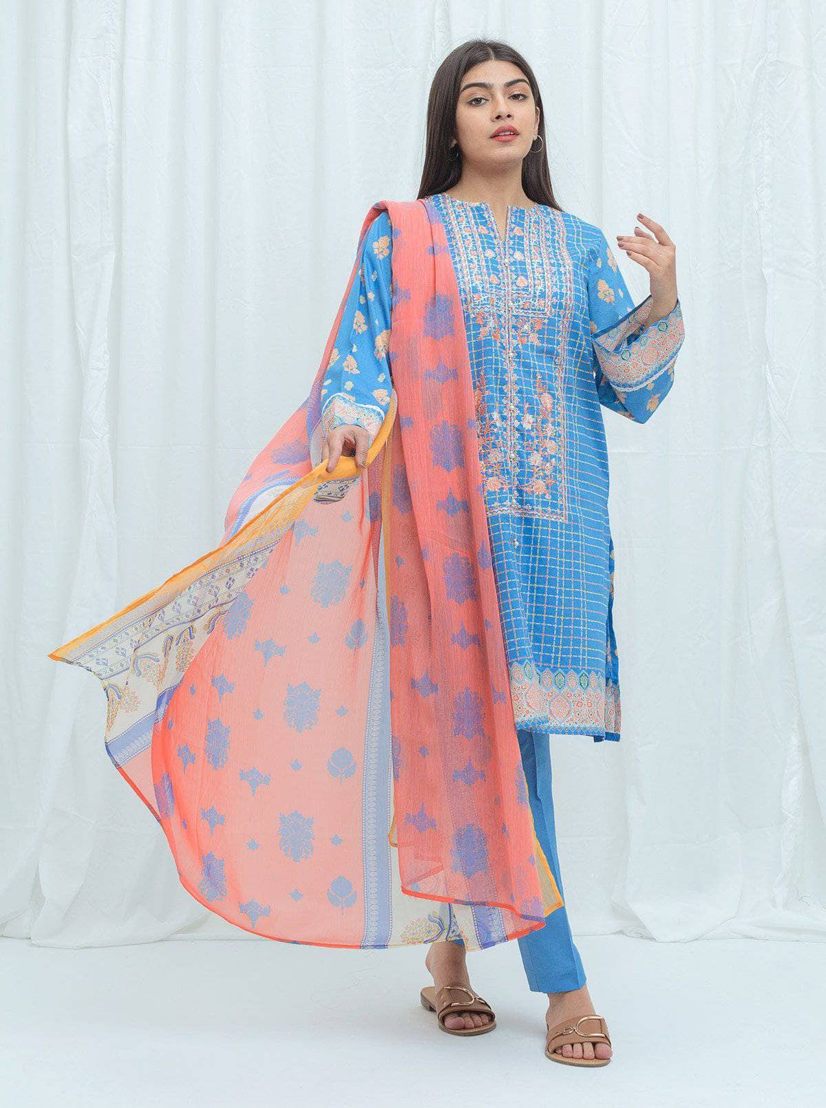 img_beechtree_lawn_2021_awwal_boutique