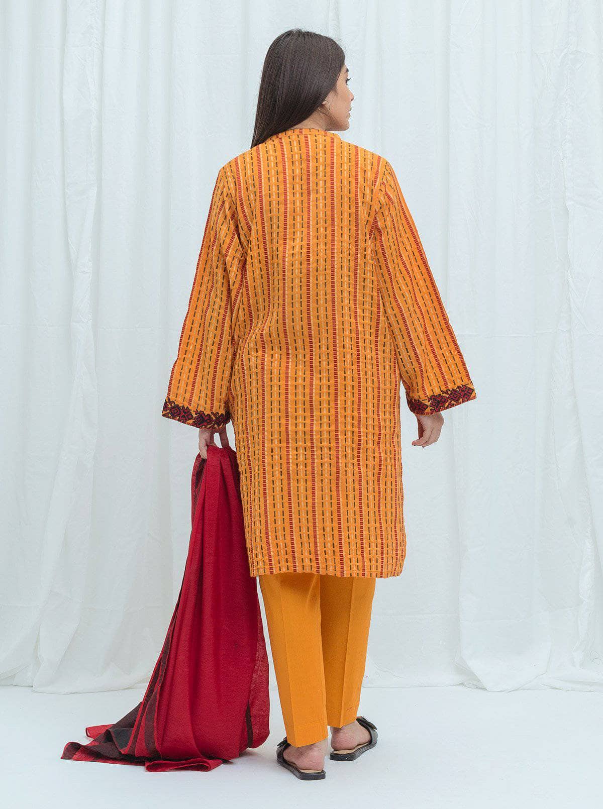 img_beechtree_lawn_2021_awwal_boutique