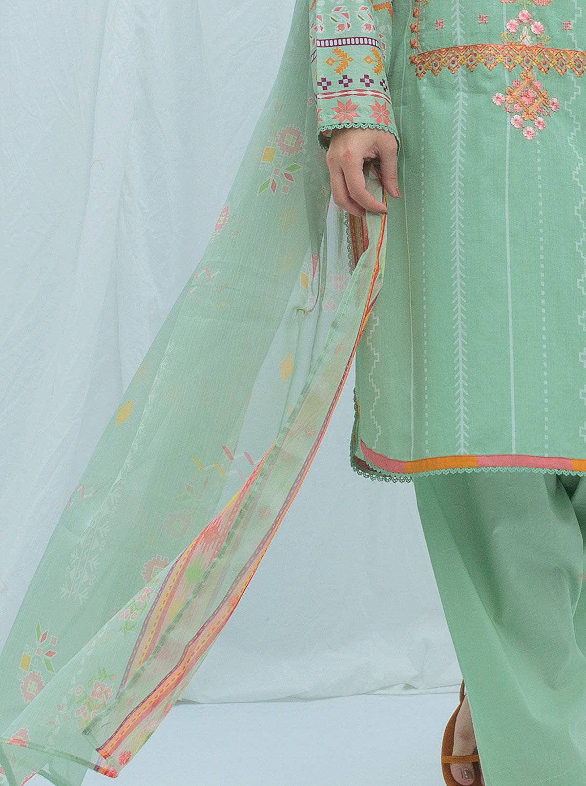 img_beechtree_lawn_2021_awwal_boutique