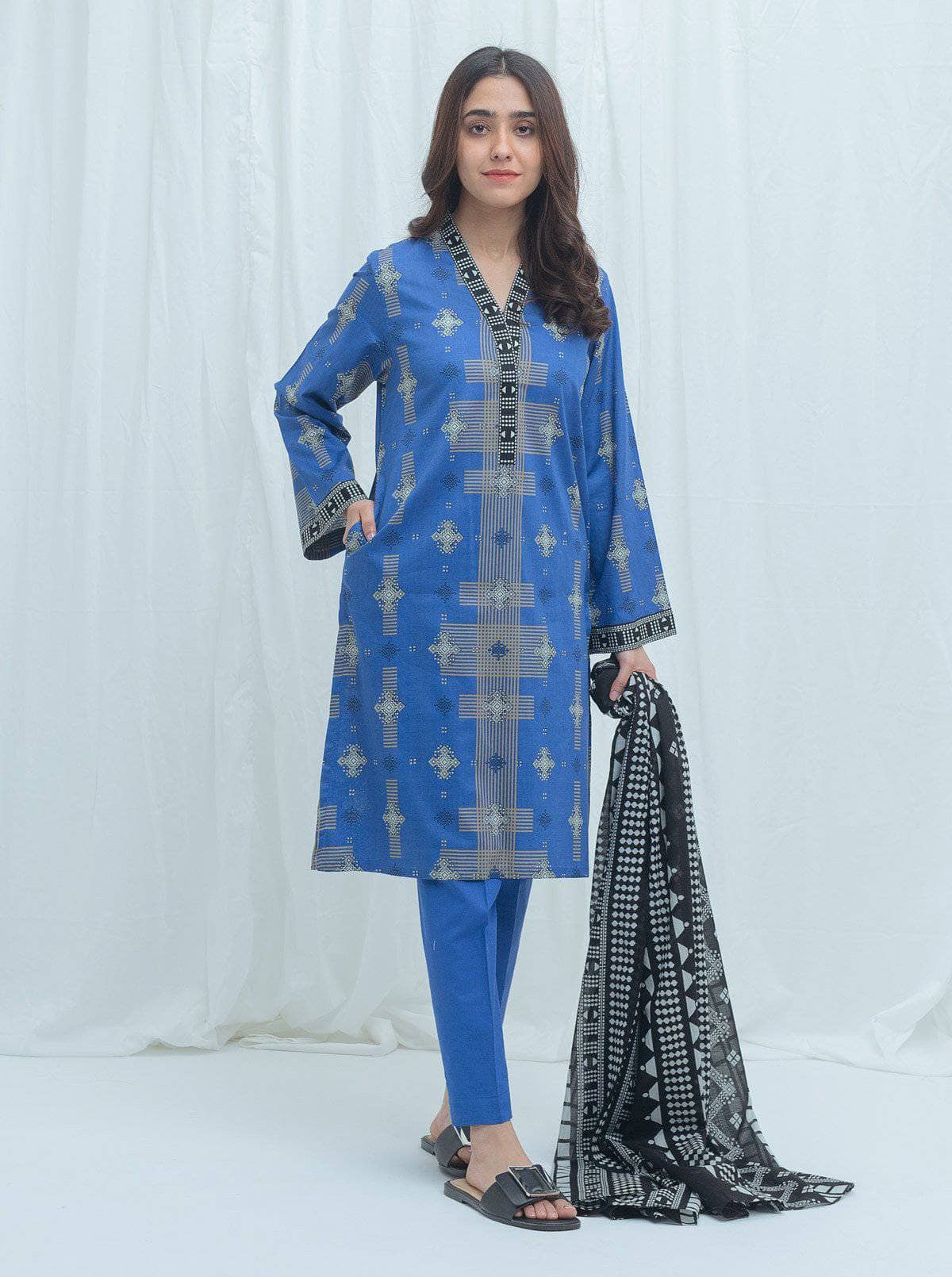 img_beechtree_lawn_2021_awwal_boutique