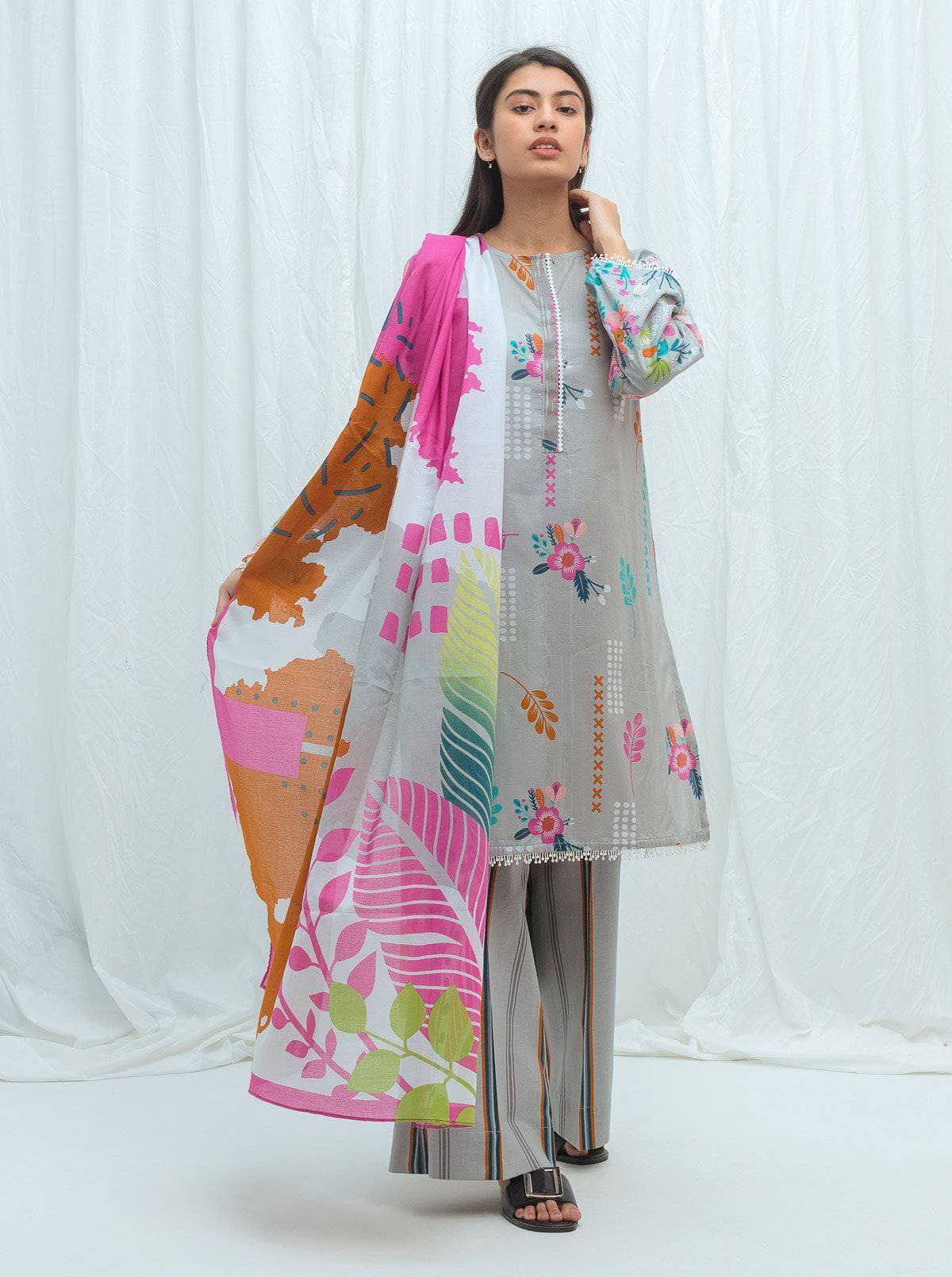 img_beechtree_lawn_2021_awwal_boutique