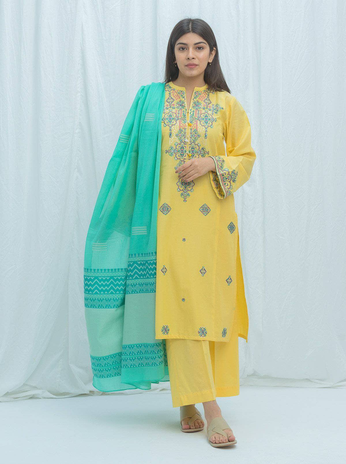 img_beechtree_lawn_2021_awwal_boutique