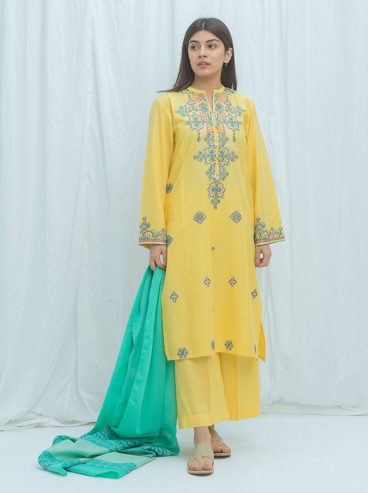 img_beechtree_lawn_2021_awwal_boutique