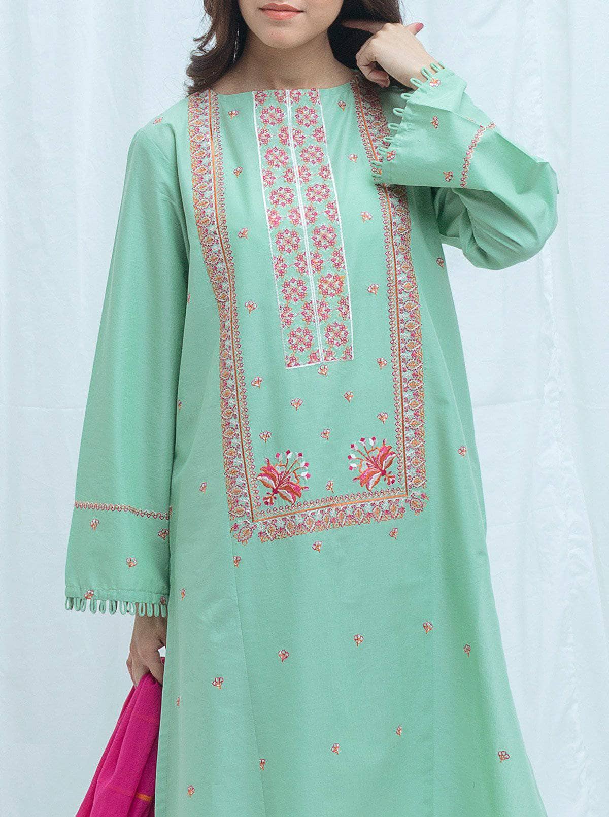 img_beechtree_lawn_2021_awwal_boutique