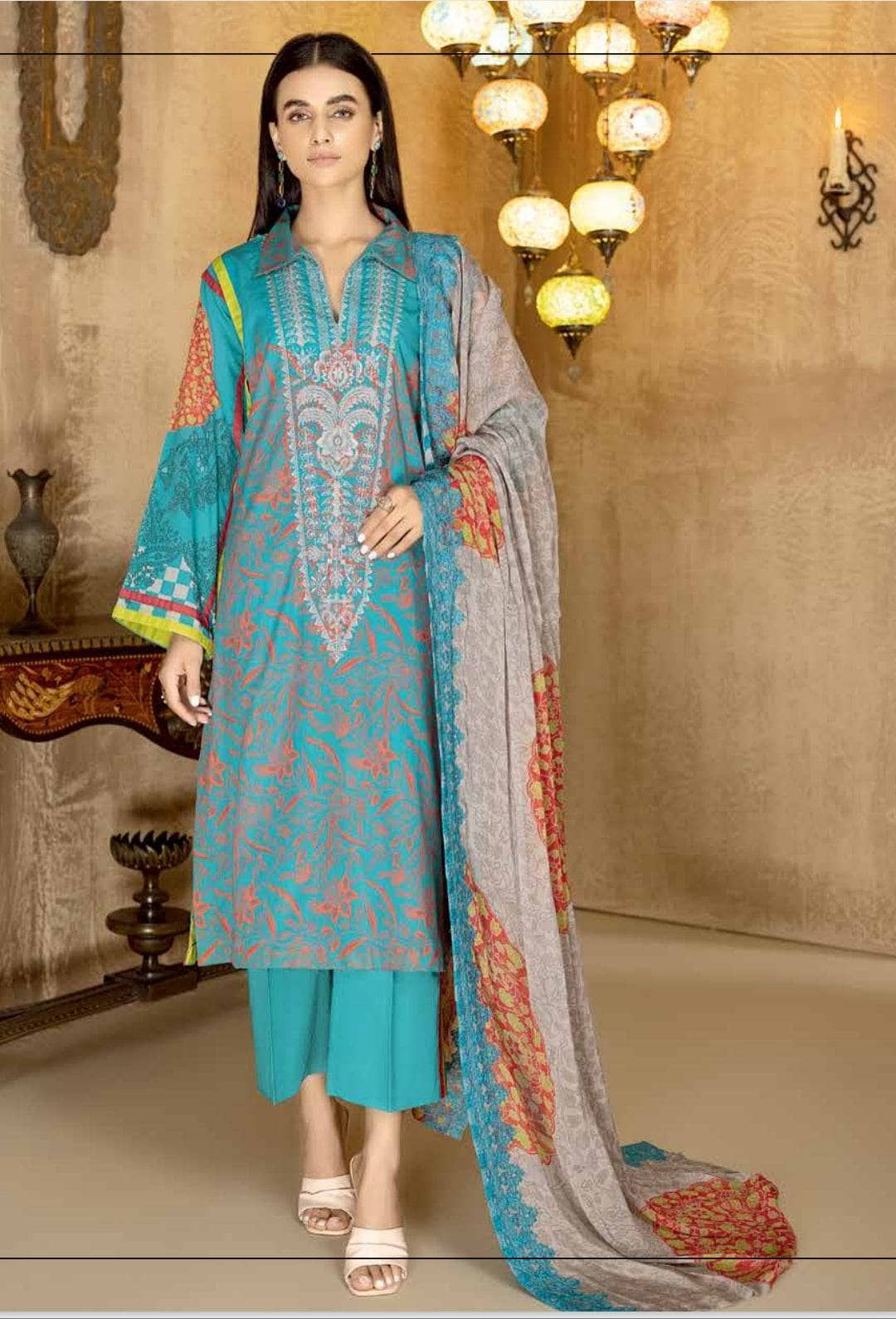 Img_charizma_aniiq_lawn_22_awwal_boutique