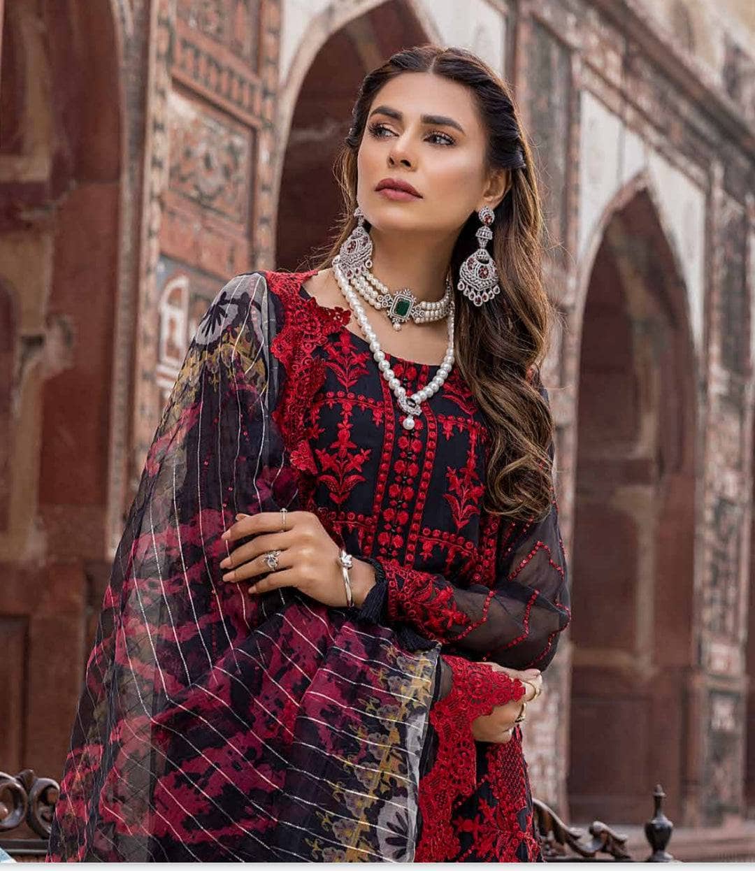 img_charizma_allure_awwal_boutique