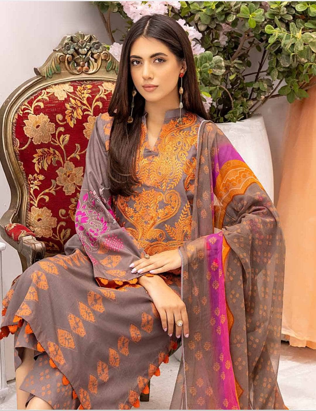 img_charizma_aniiq_lawn_22_awwal_boutique