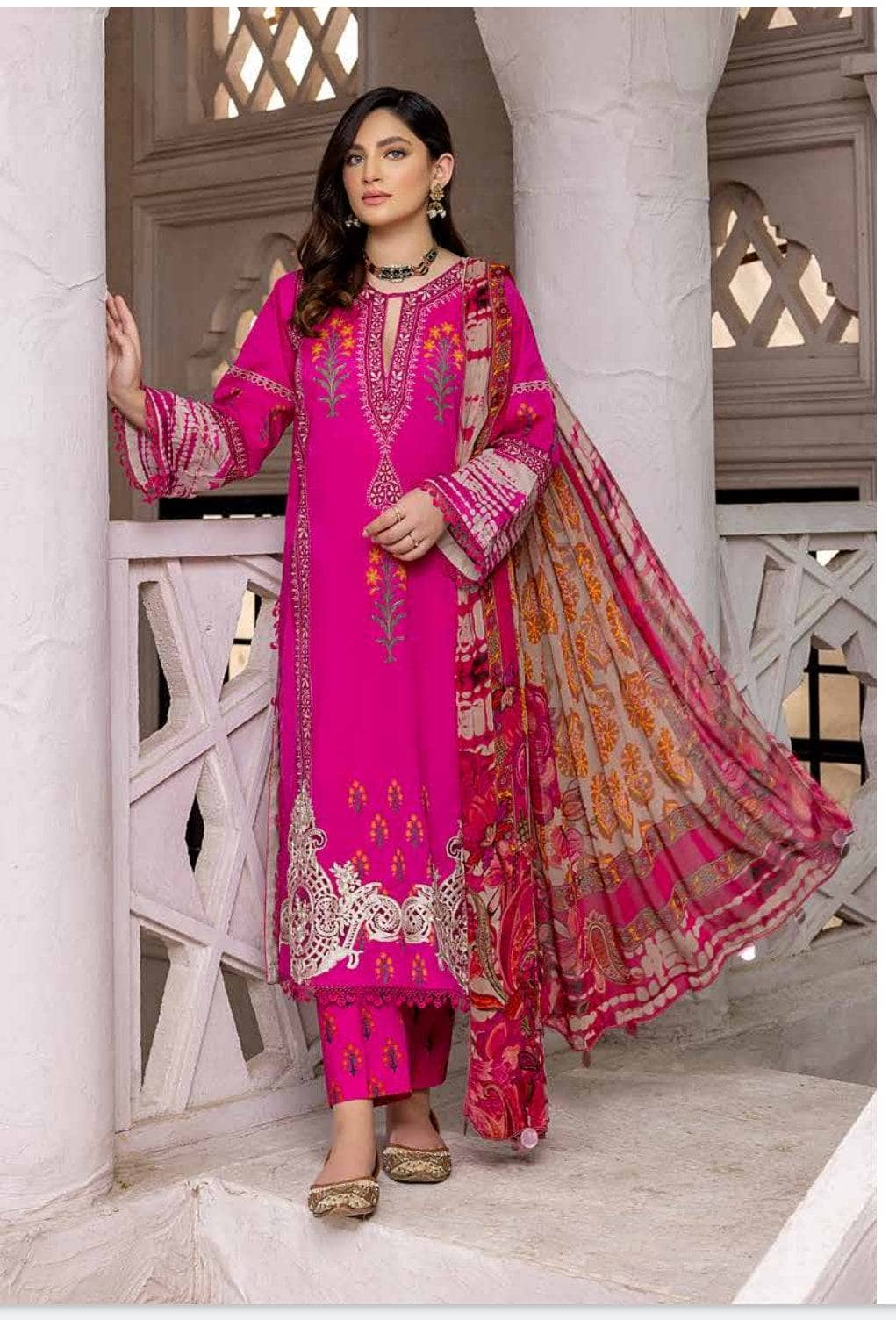 img_charizma_aniiq_lawn_22_awwal_boutique