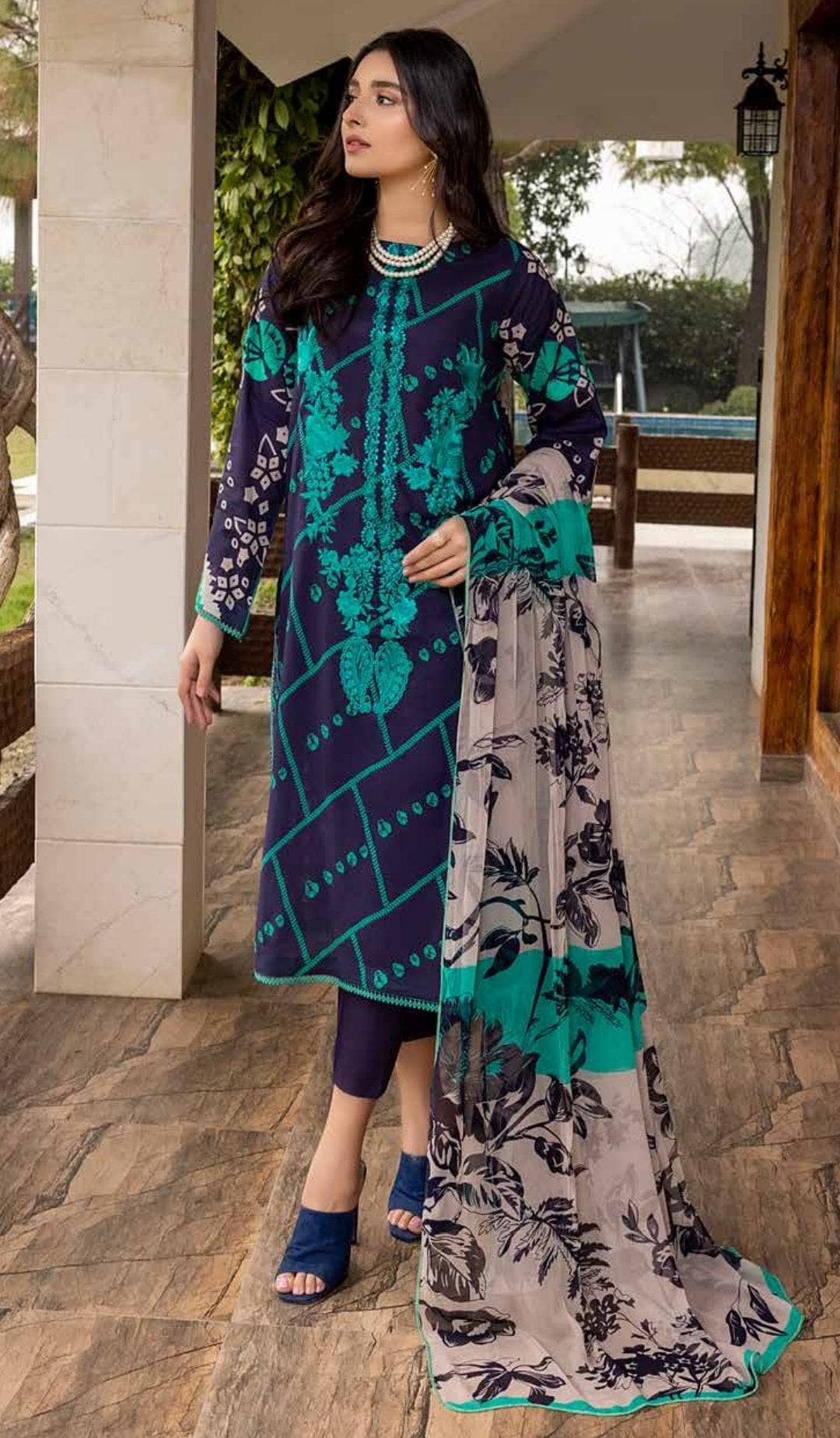 img_charizma_combination_22_awwal_boutique