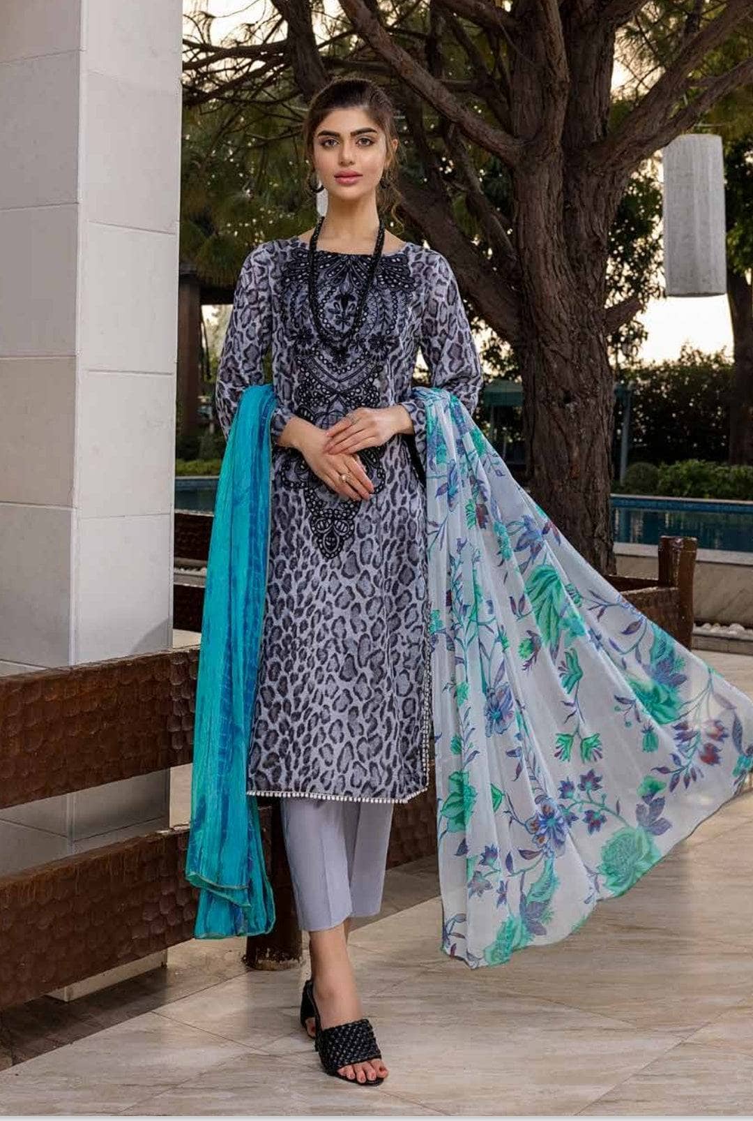 img_charizma_orange_series_awwal_boutique