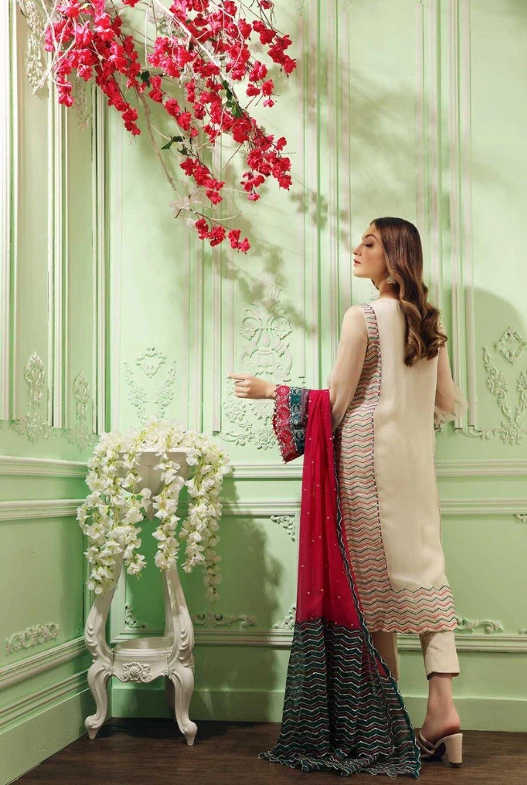 img_charizma_celine_embroidered_chiffon_awwal_boutique