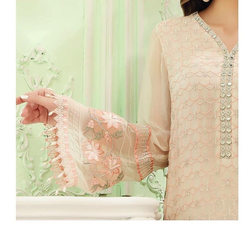 img_charizma_celine_embroidered_chiffon_awwal_boutique