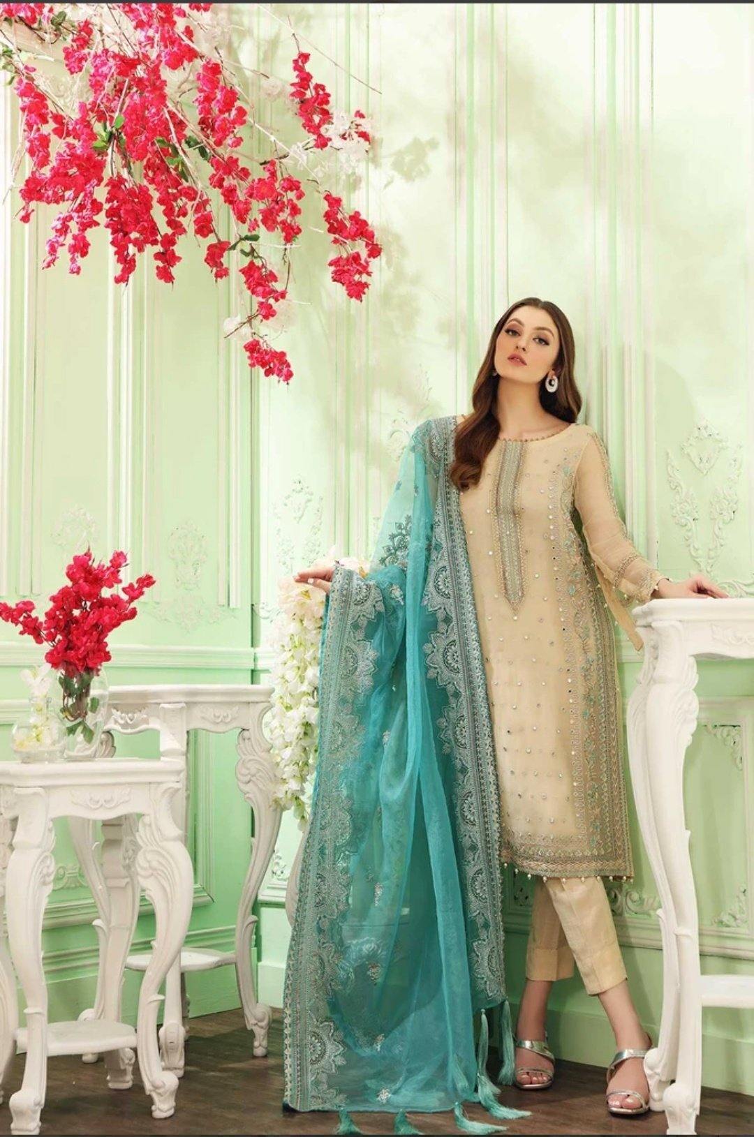 img_charizma_celine_embroidered_chiffon_awwal_boutique