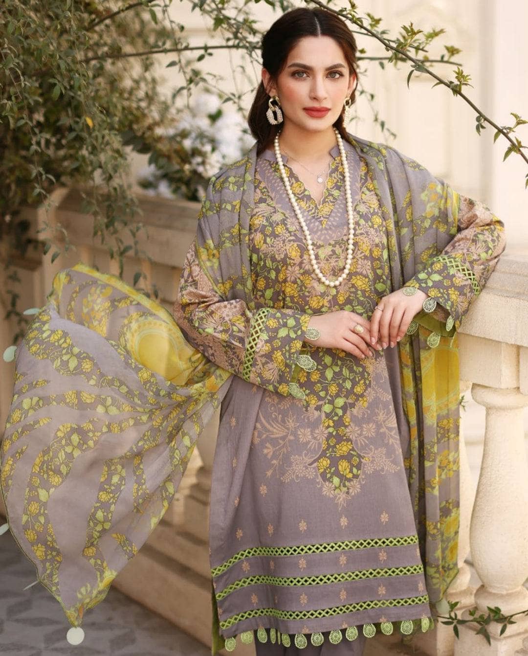 img_charizma_c_prints_awwal_boutique