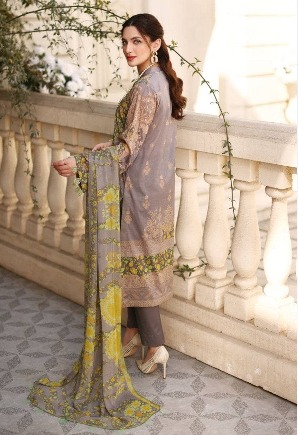 img_charizma_c_prints_awwal_boutique