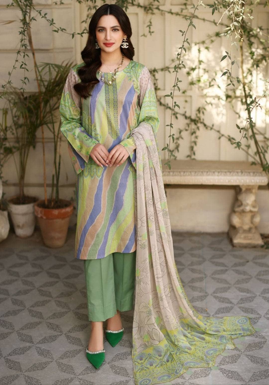 img_charizma_c_print_awwal_boutique