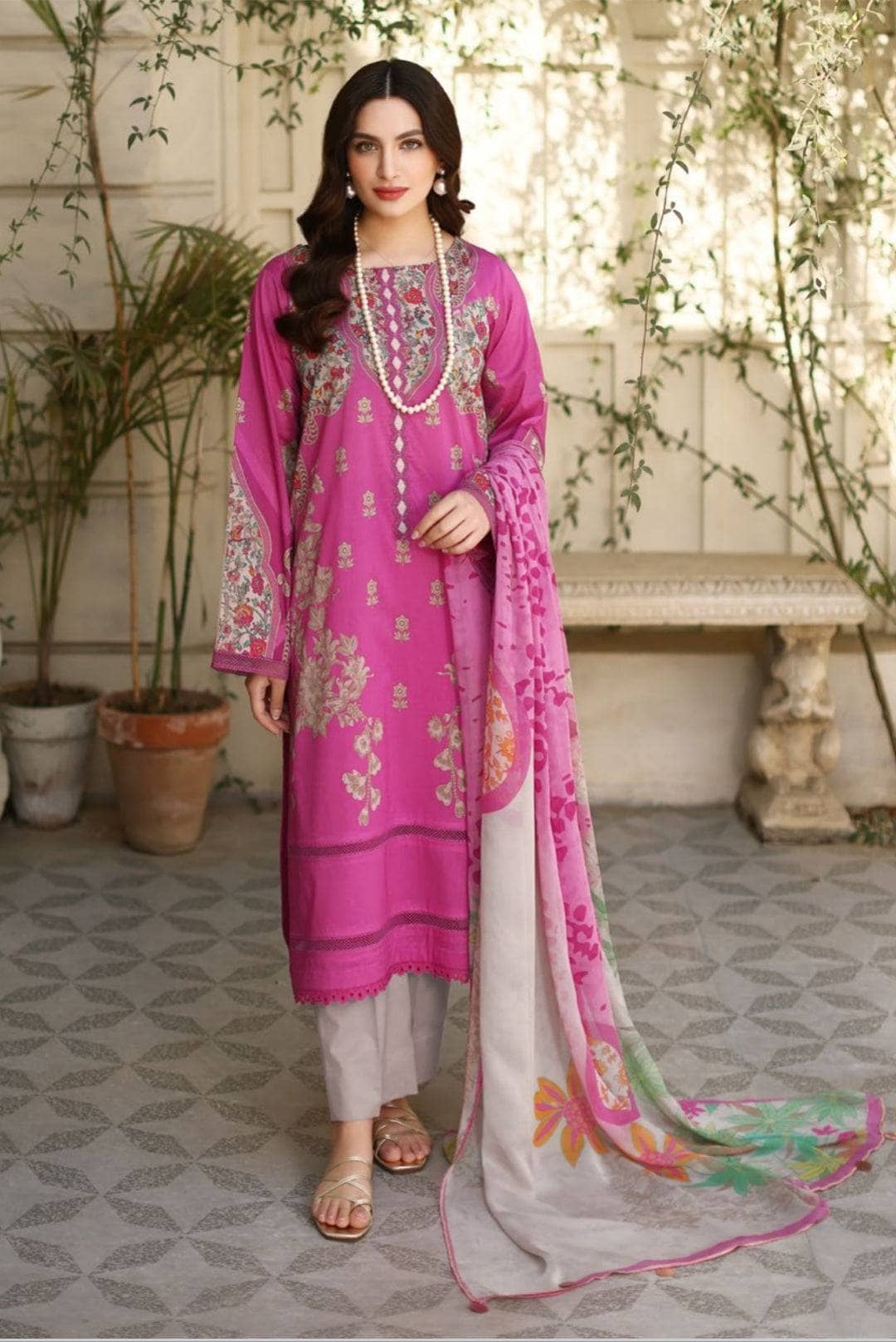 img_charizma_c_print_awwal_boutique