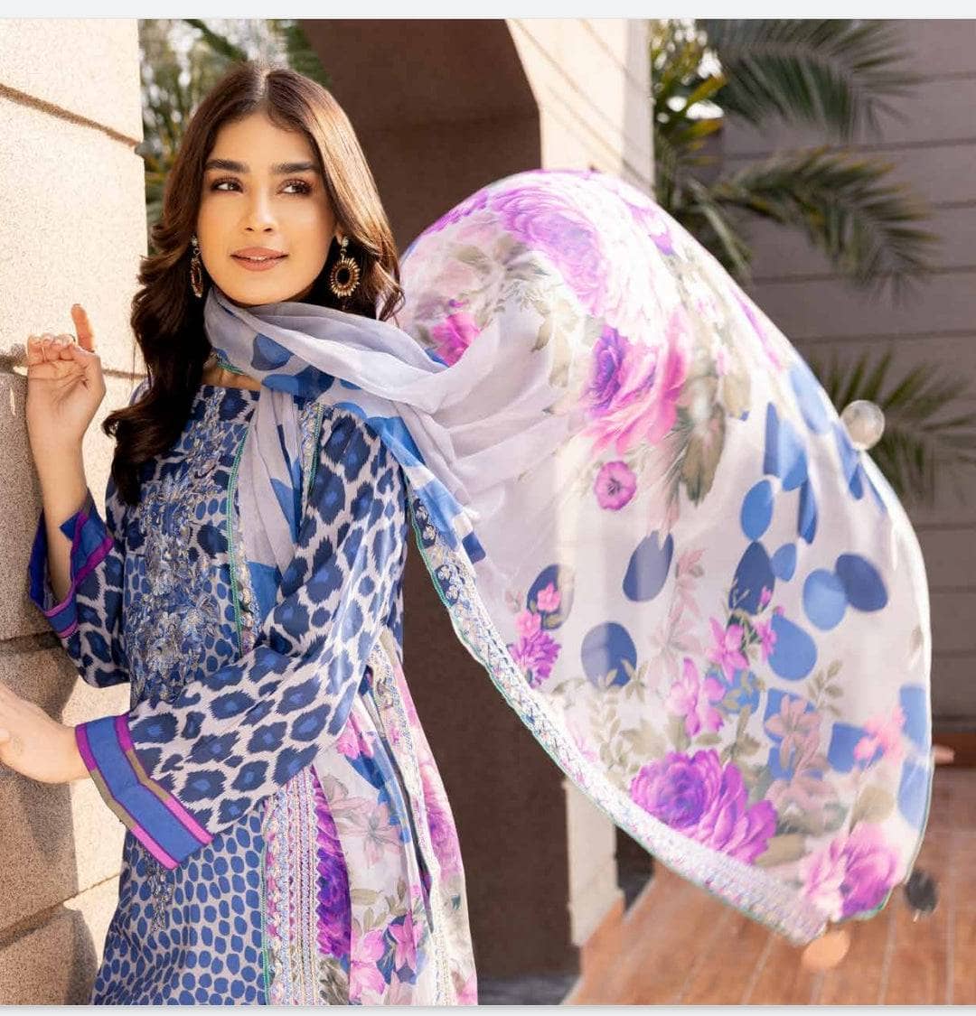 img_charizma_combination_lawn_23_awwal_boutique