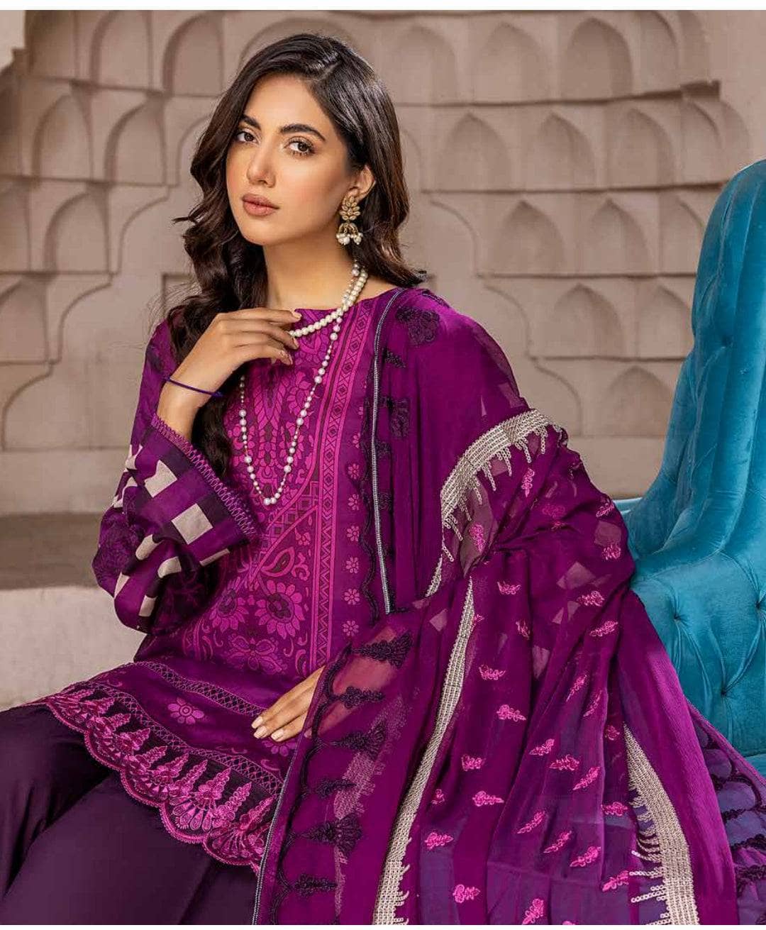 img_charizma_naranji_lawn_23_awwal_boutique