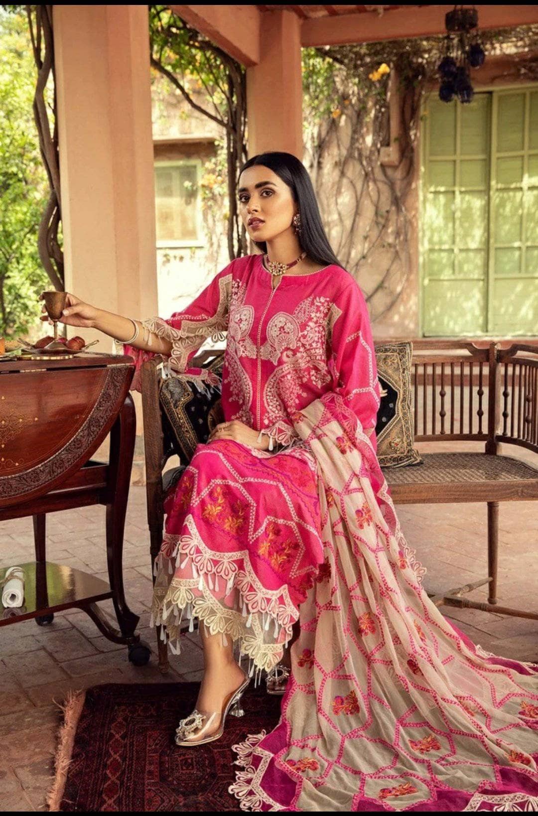 img_charizma_signature_eid_lawn_2021_awwal_boutique