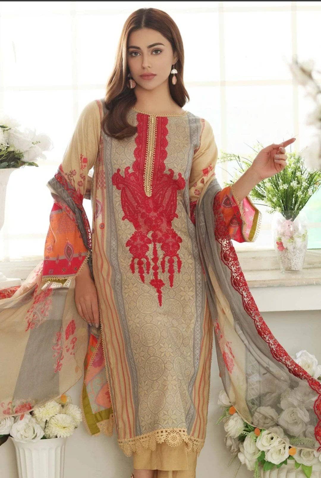 img_charizma_aniiq_lawn_2021_awwal_boutique