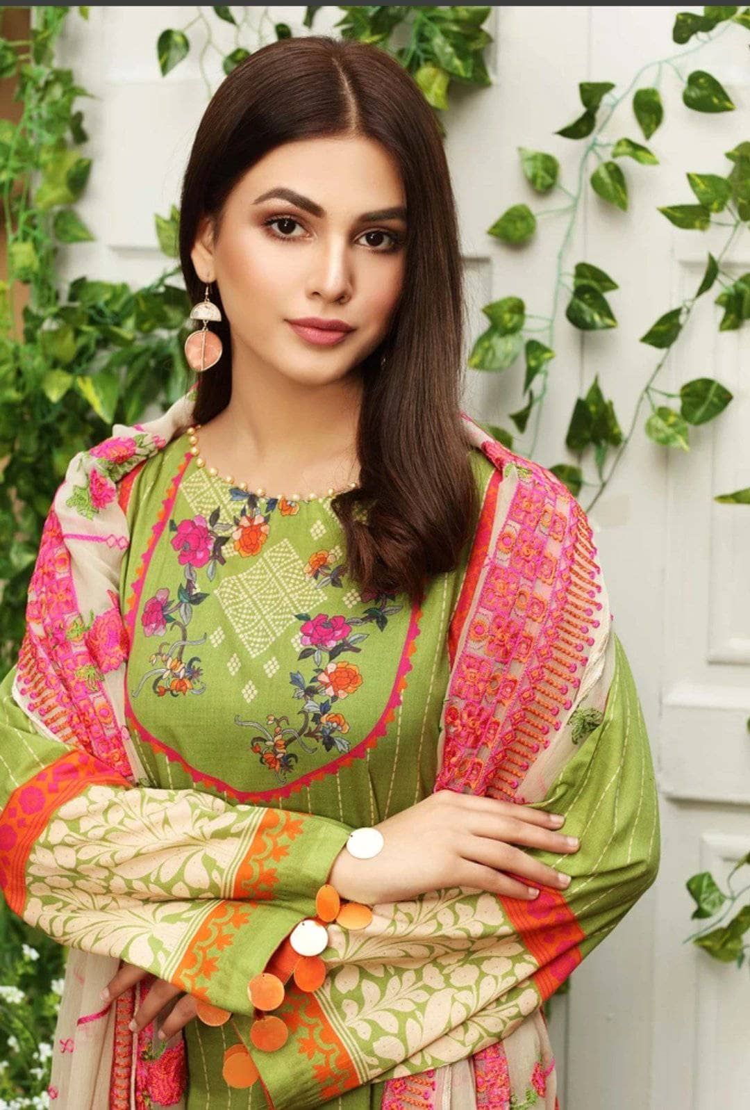 img_charizma_aniiq_lawn_2021_awwal_boutique