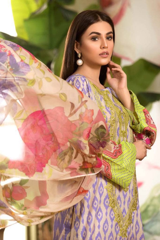 img_charizma_combination_lawn_2021_awwal_boutique