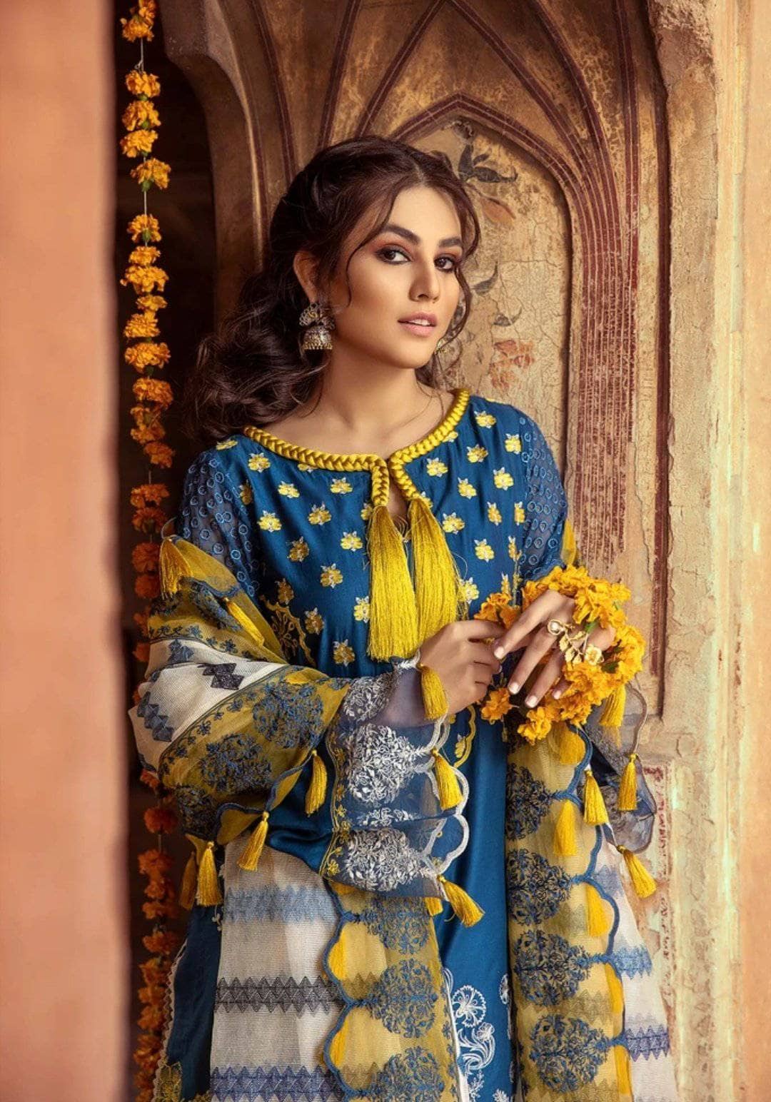 img_charizma_signature_lawn_2021_awwal_boutique