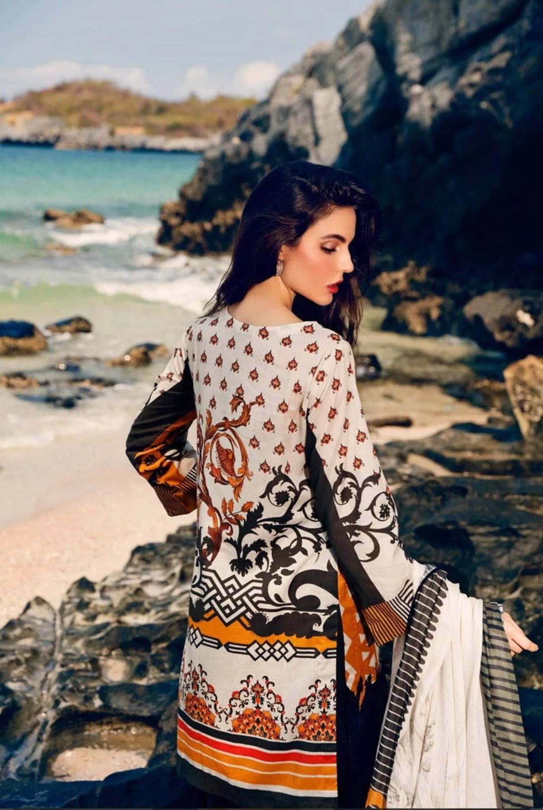 charizma Lawn Pakistani Suits Restocked/Charizma Combination Chapter 1/Tangerine Blink CC-44