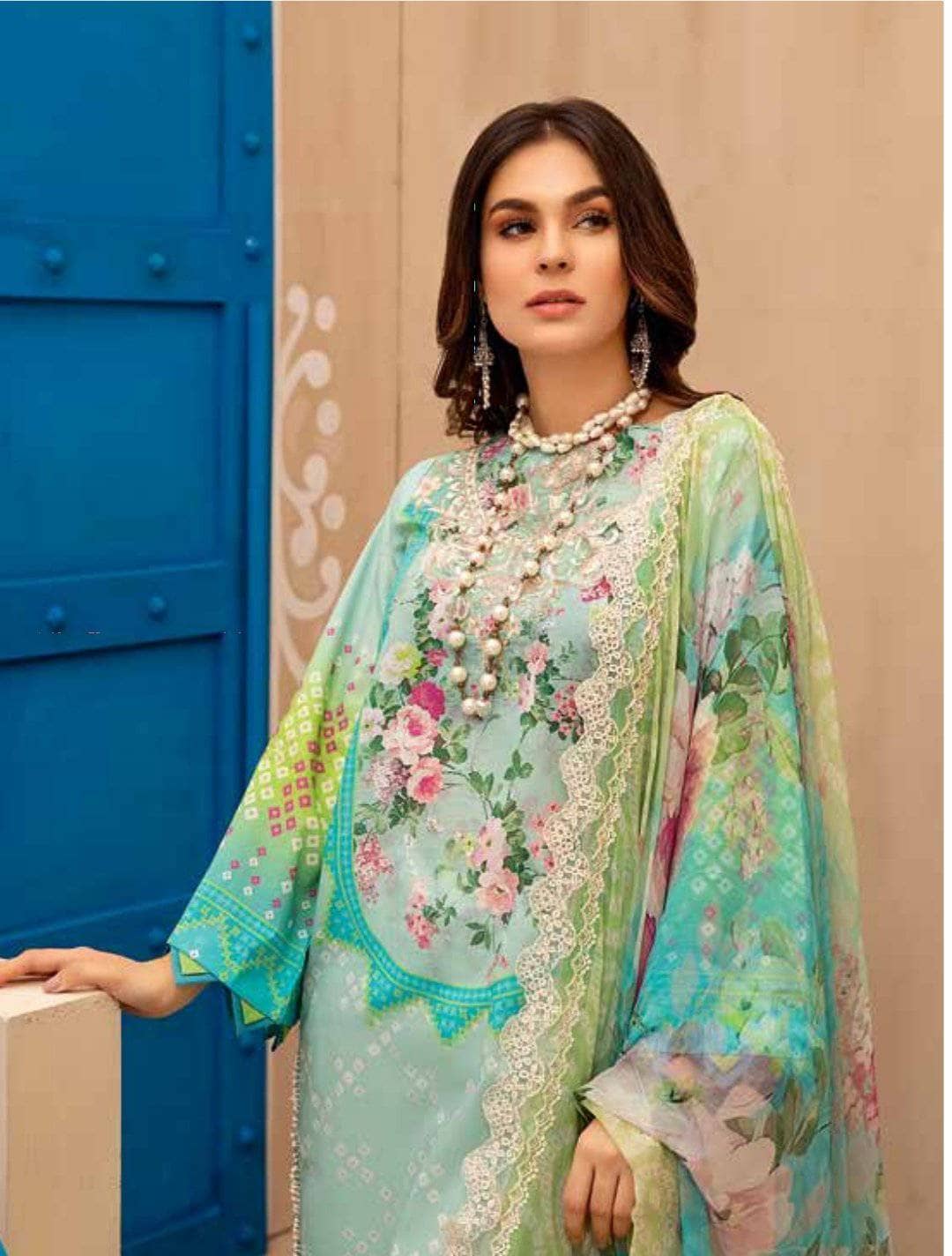 img_charizma_signature_lawn_2021_awwal_boutique