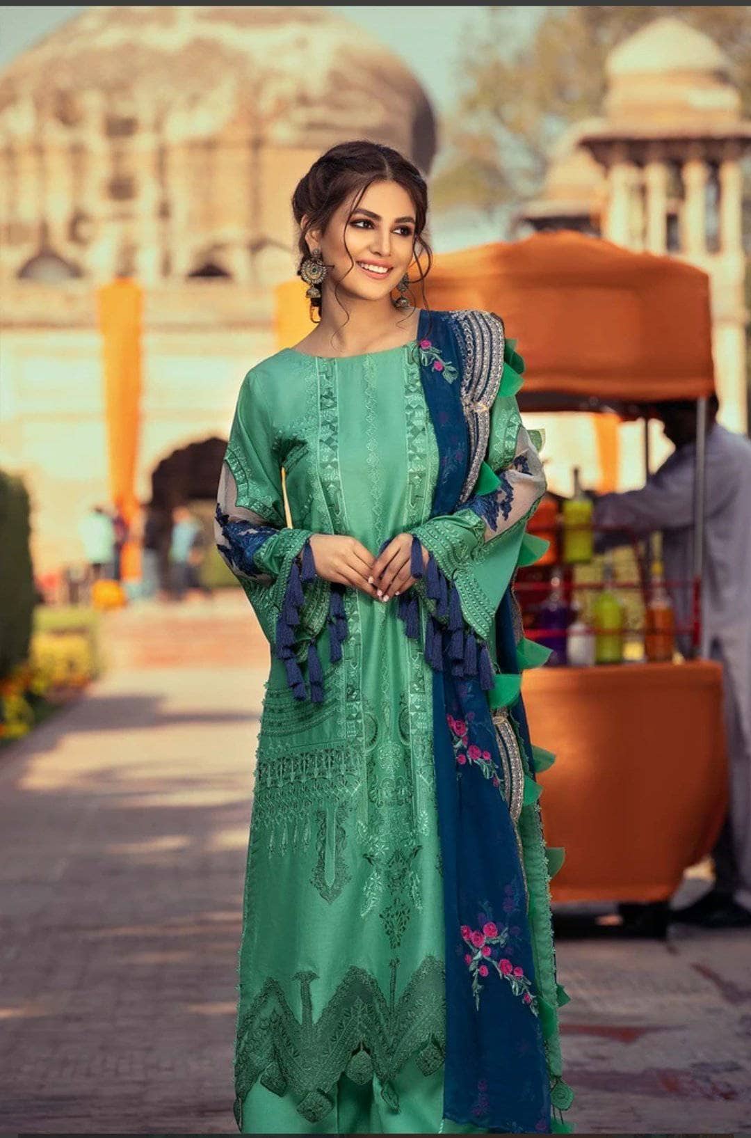 img_charizma_signature_lawn_2021_awwal_boutique