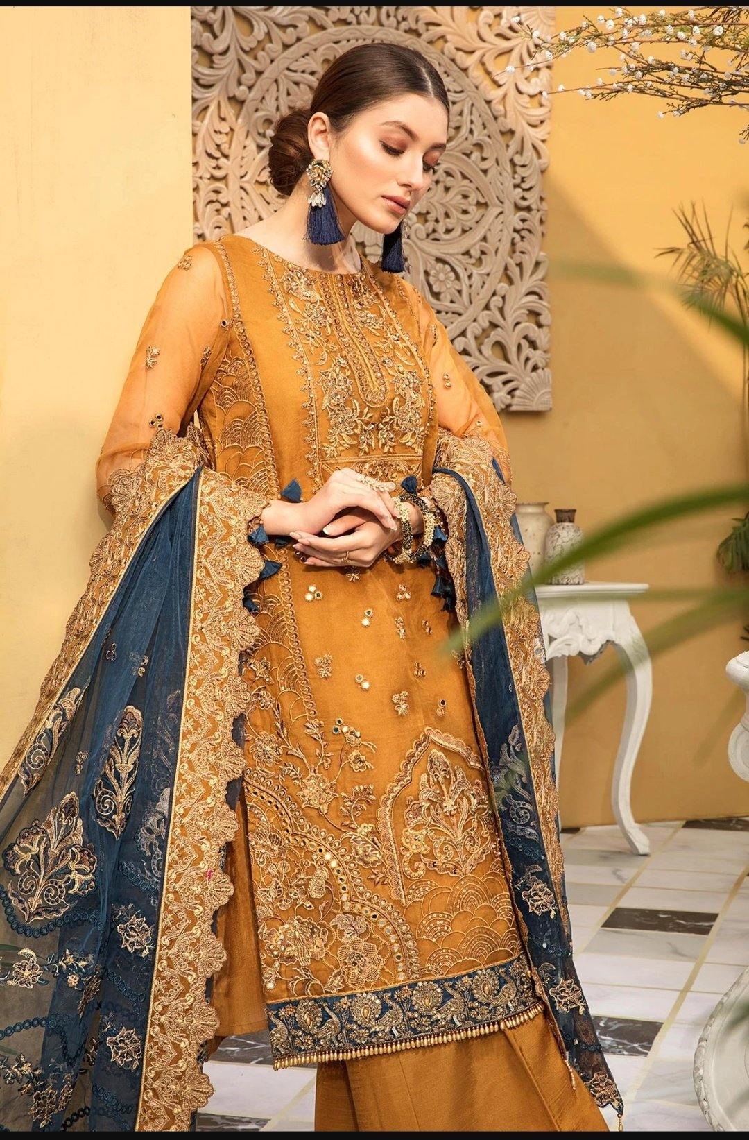 img_charizma_mehrosh_chiffon_collection_awwal_boutique