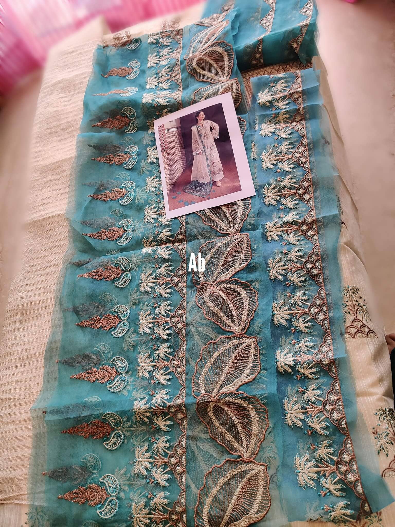 img_open_pics_charizma_festive_lawn_awwal_boutique