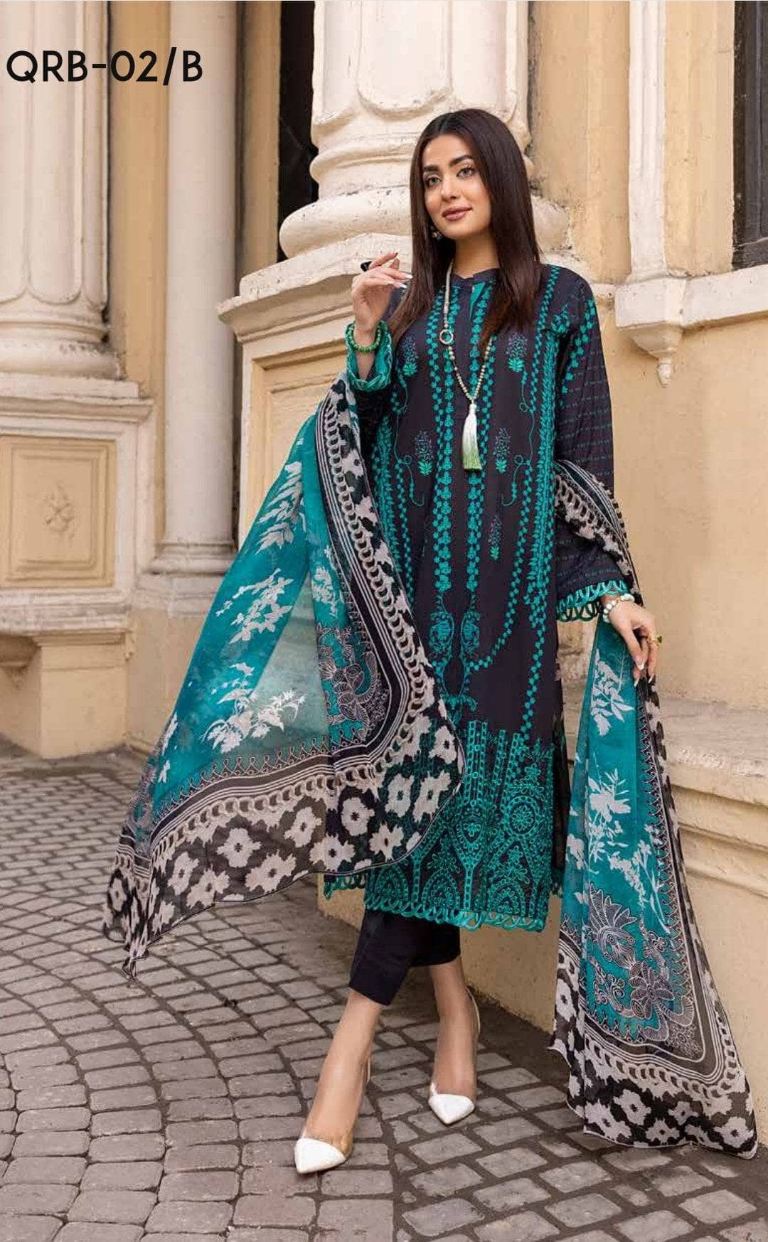 img_charizma_Qaus_lawn_awwal_boutique