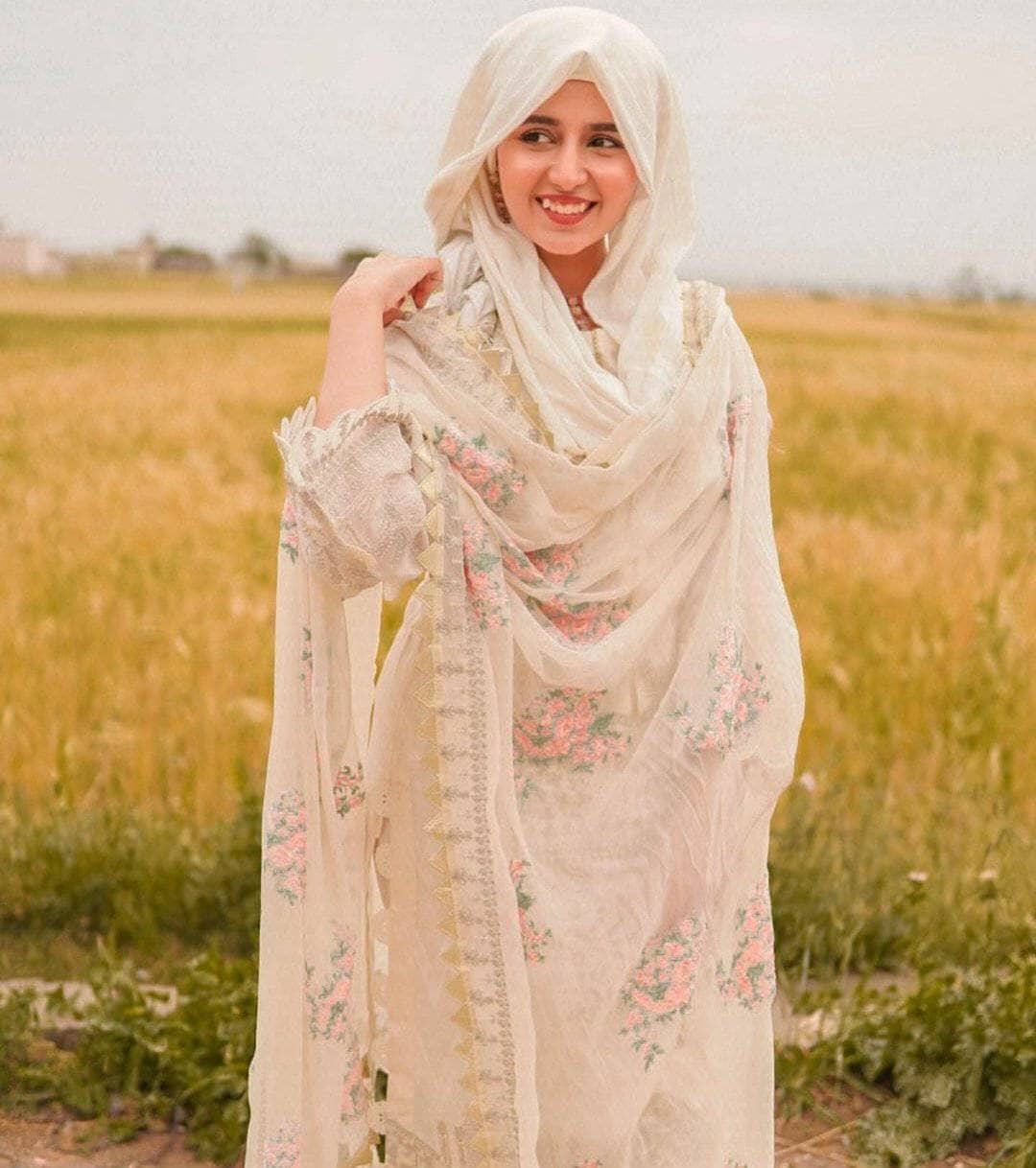 img_charizma_baad_e_naseem_lawn_awwal_boutique