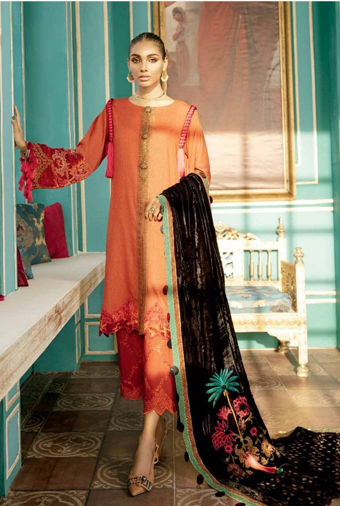 img_charizma_signature_velvet_shawls_awwal_boutique