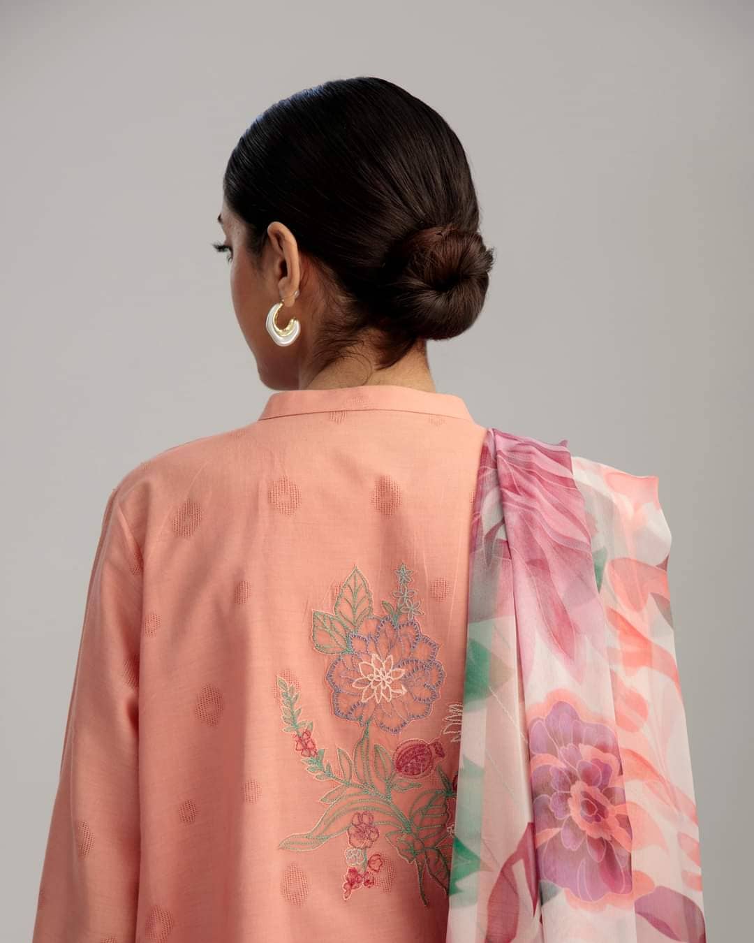 img_coco_lawn_by_zara_shahjahan_23_awwal_boutique