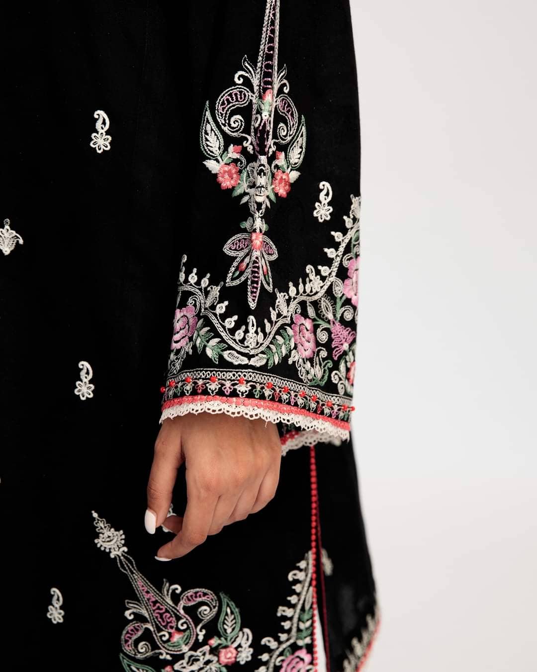 img_coco_lawn_by_zara_shahjahan_23_awwal_boutique