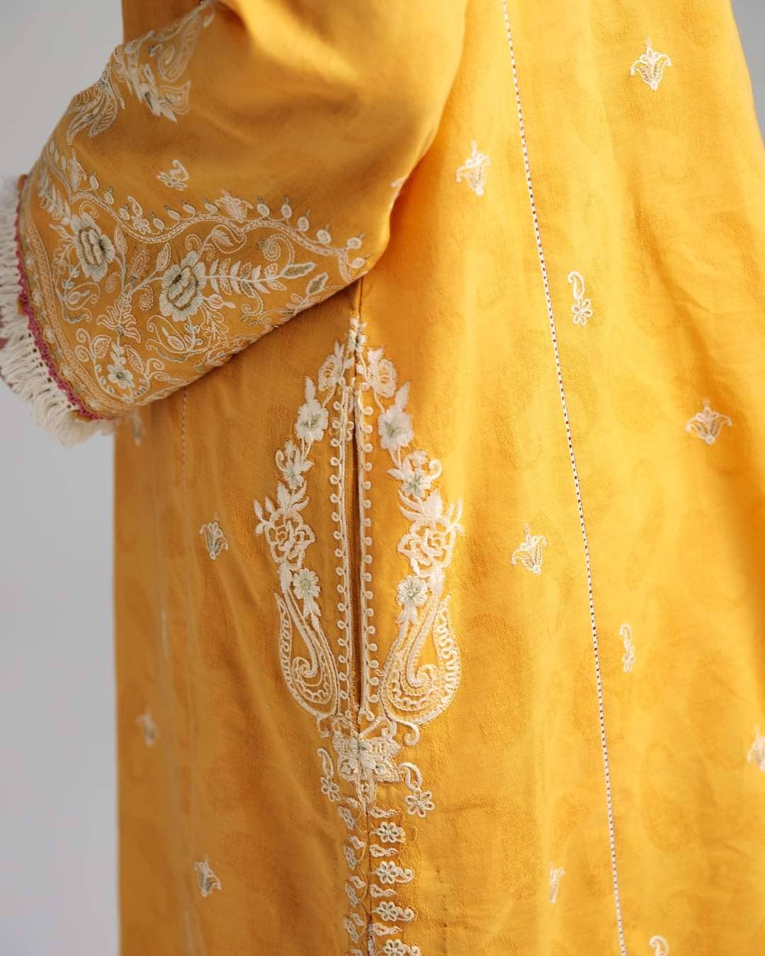 img_coco_lawn_by_zara_shahjahan_23_awwal_boutique