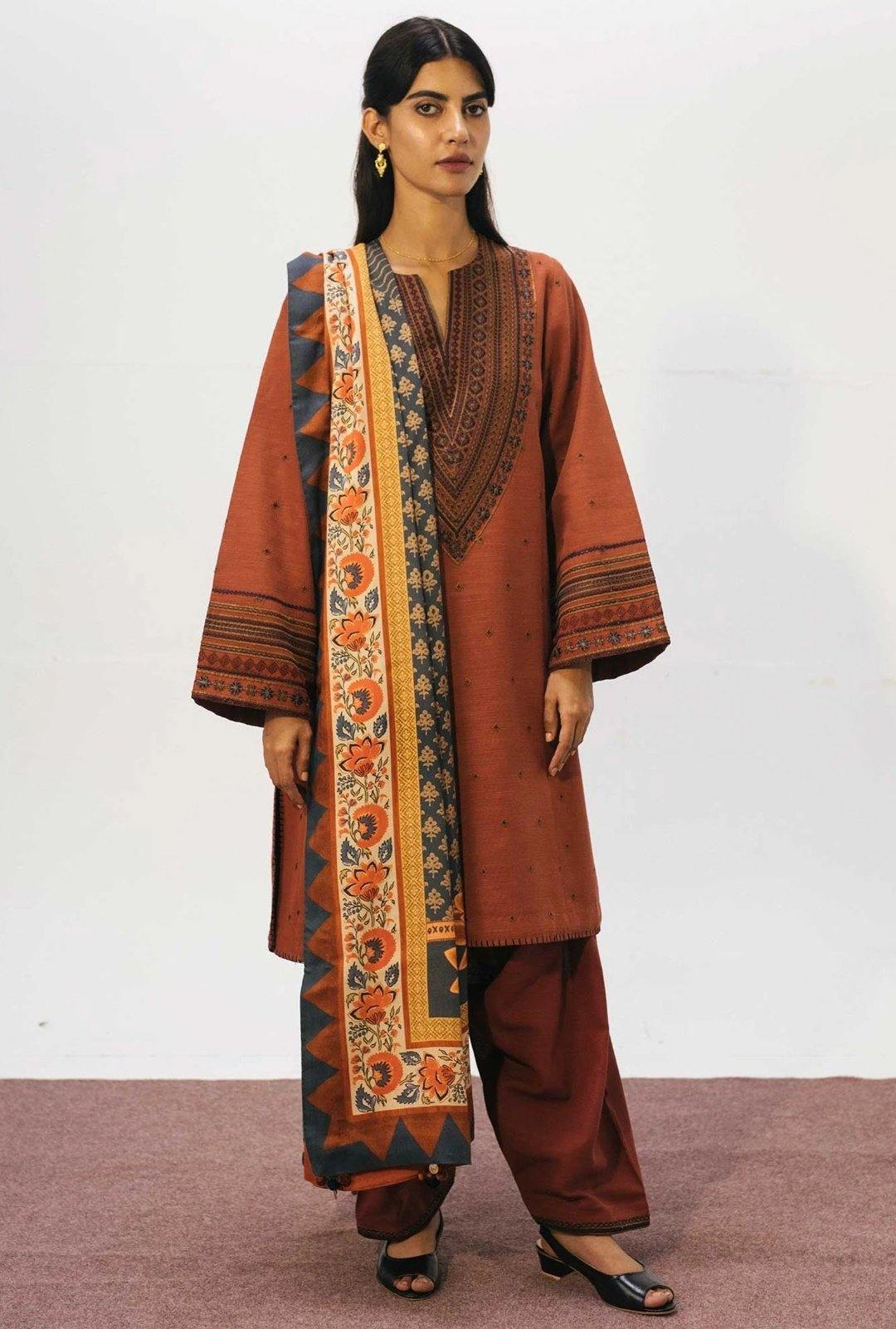 img_coco_winter_by_zara_shahjahan_awwal_boutique