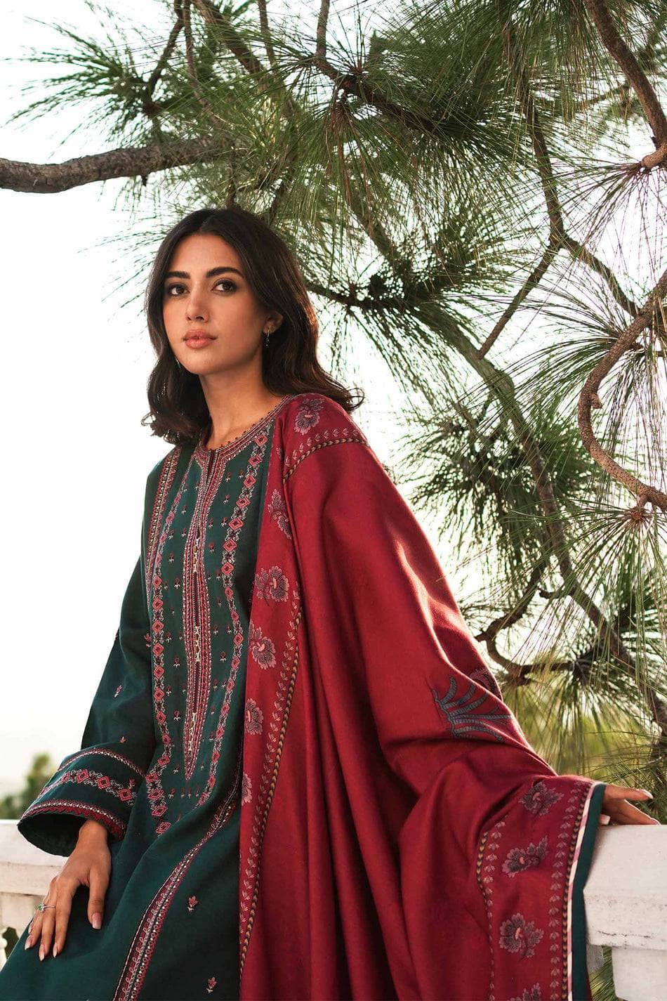 Img_coco_by_zara_shahjahan_winter_22_awwal_boutique